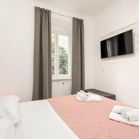 35 Via Torino, Terre Marine Apartment Специя Екстериор снимка